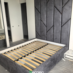 Кровать с мягкими панелями Renny